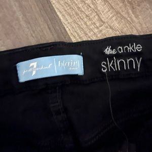 Black skinny 7 for all man kind worn a couple of time. Good condition